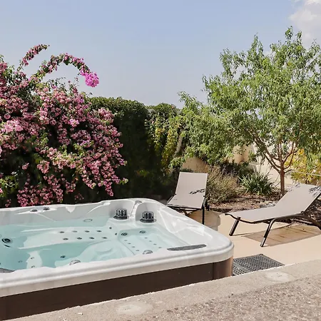 L'escapade Jaune - Jacuzzi, Wi-fi, Equipee Casa de Férias