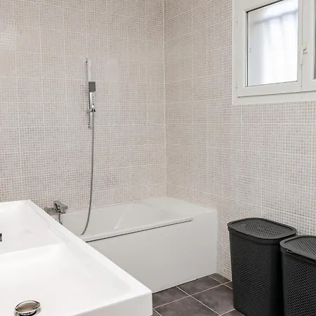 L'escapade Jaune - Jacuzzi, Wi-fi, Equipee Casa de Férias *