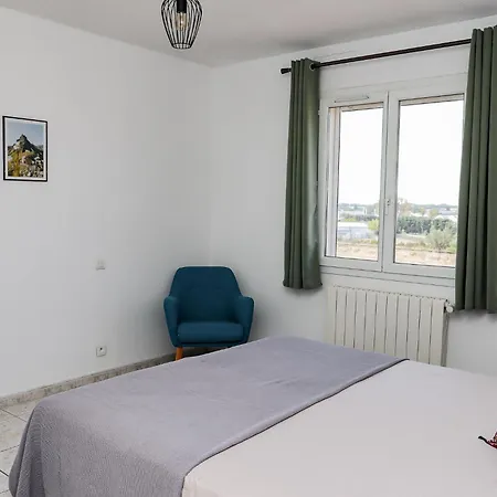 Casa de Férias L'escapade Jaune - Jacuzzi, Wi-fi, Equipee *